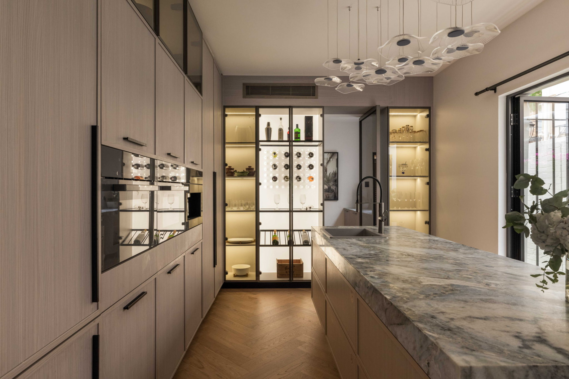 Outdoor kitchens sourcing example